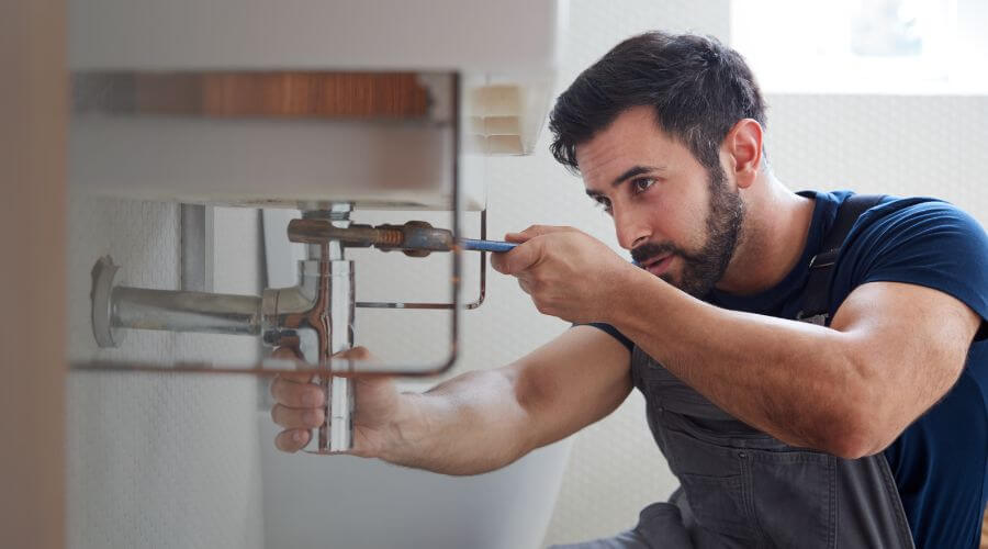 Professional water heater installation services in Rockdale, TX